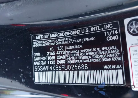 2015 Mercedes-Benz C 300 Sport 4Matic z USA, uszkodzony, nr VIN 55SWF4KB6FU026688